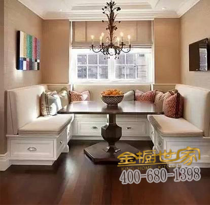 聽說現(xiàn)在餐桌流行這樣設計，美觀還節(jié)省空間。